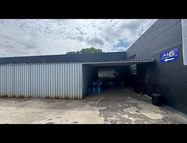 313M² WAREHOUSE TO LET IN WYNBERG